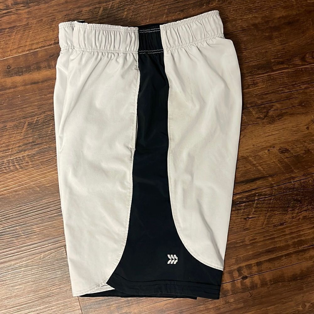 Target All-in-motion boys shorts, medium (8-10) - Picture 2 of 4